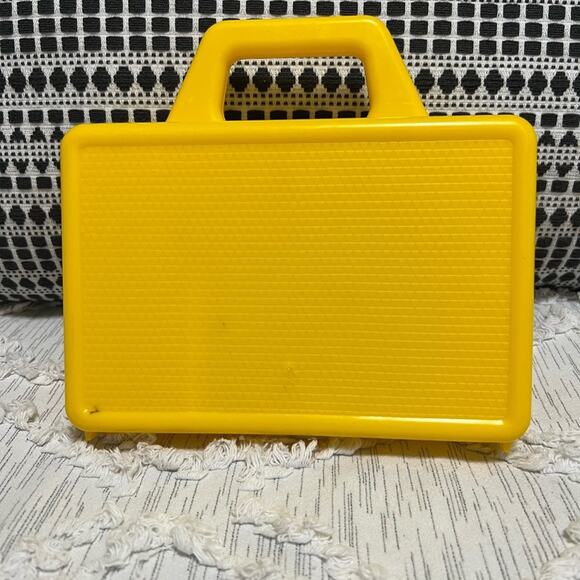 Vintage 1980s Fisher Price #638 Play Lunch Box A-B-C-D Yellow - Picture 2 of 6